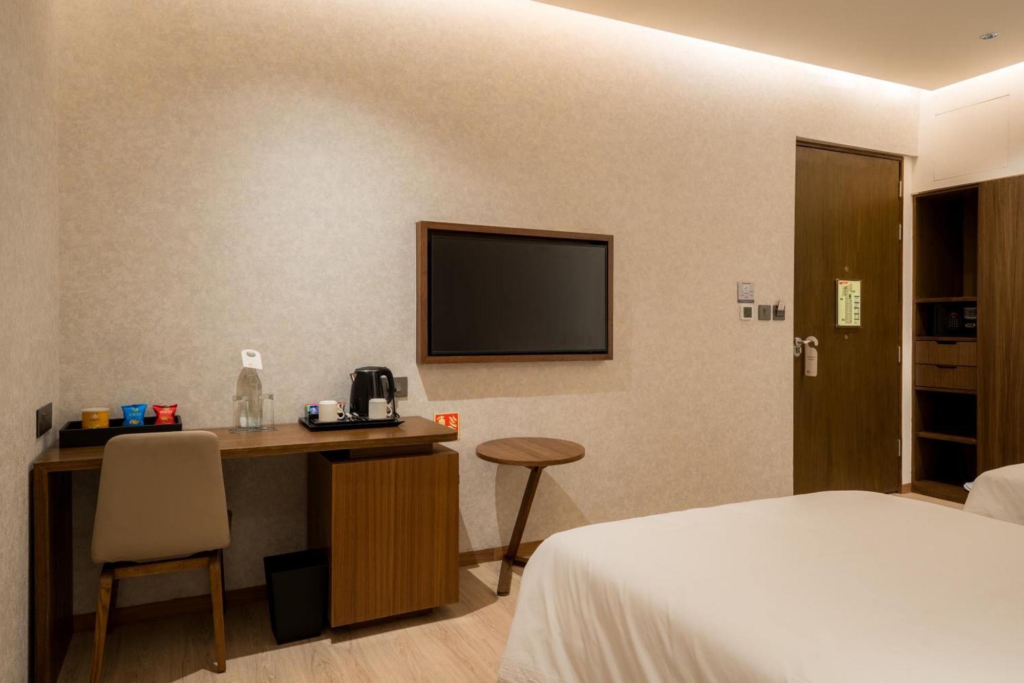 080 Transit Hotel, T2 Turuvekere 外观 照片